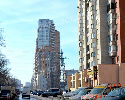 Фасад жилого комплекса «Дом на проспекте Славы» (24.02.2013), Март 2013