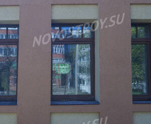 ЖК «Особняк у парка»: окна первого этажа (12.05.15)